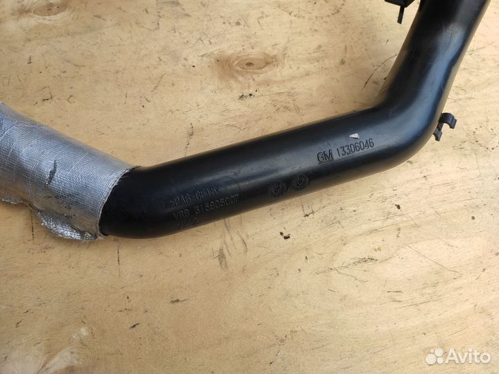 Патрубок интеркулера A20NHT на Opel Insignia