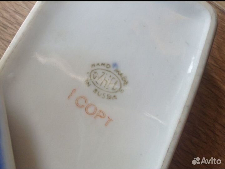 Шкатулка фарфоровая.Гжель