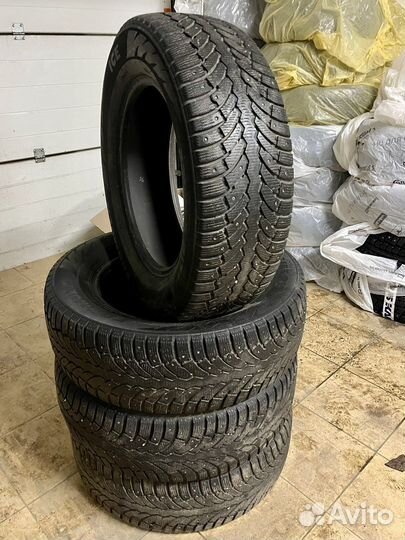 Pirelli Formula Ice 225/65 R17 102T