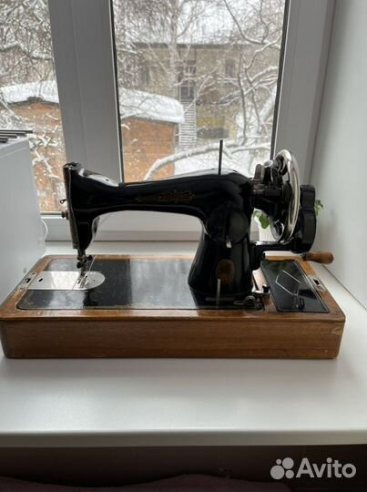 Швейная машина Подольск 1-А класса 1950 года