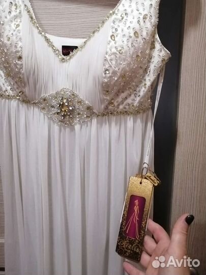 Вечернее платье