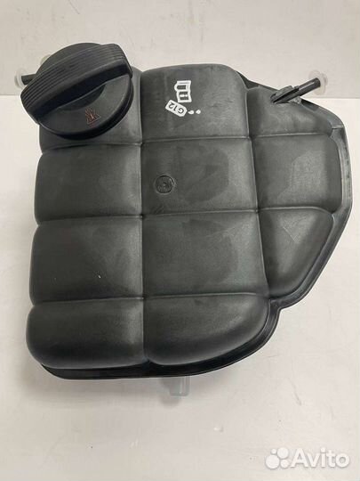 Bentley Continental расшерительный бачек