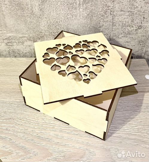 Коробка подарочная деревянная