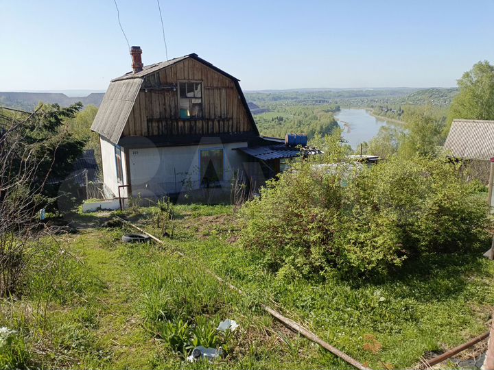 Дом 46 м² на участке 12 сот.