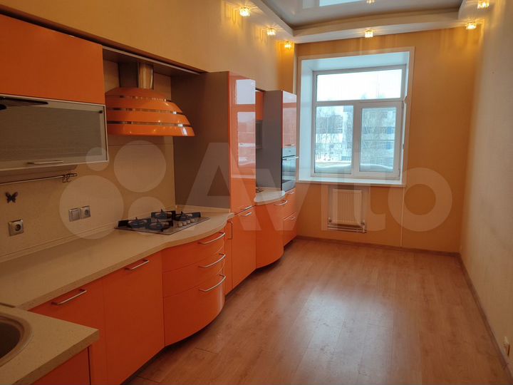 3-к. квартира, 88 м², 3/4 эт.