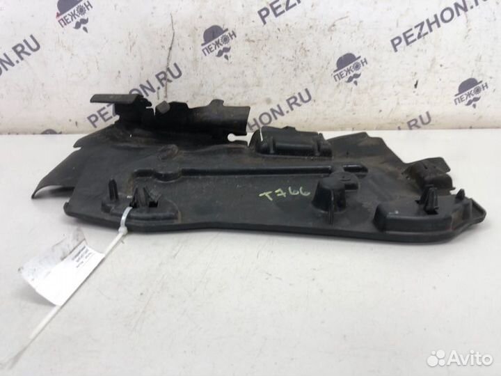 Дефлектор радиатора передний левый Peugeot 207