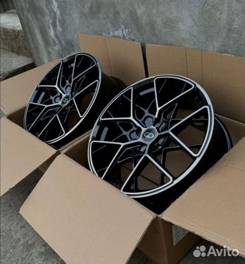 Новые диски R17 4/98 LADA Гранта Приора HRE FF10