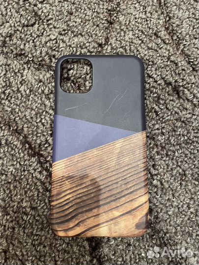 Чехол на iPhone 11