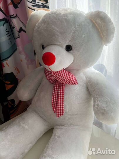 Плюшевый медведь