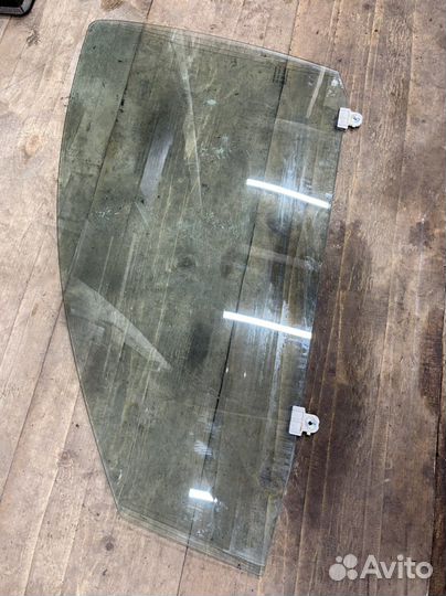 Стекло водительское Mitsubishi L200 kkkl