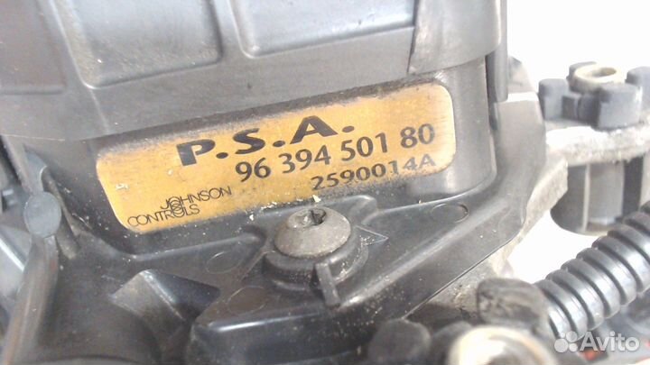 Нагнетатель воздуха Peugeot 307, 2003