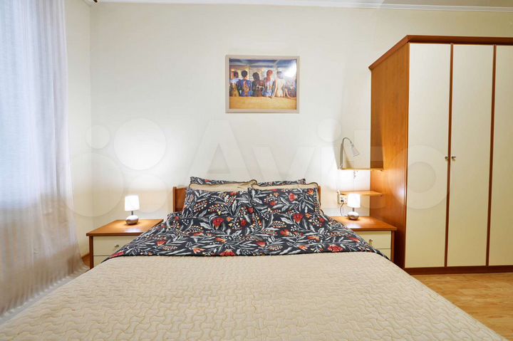 2-к. квартира, 74 м², 4/10 эт.