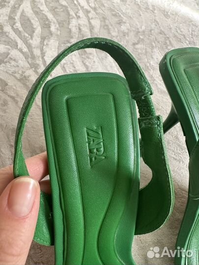 Босоножки zara