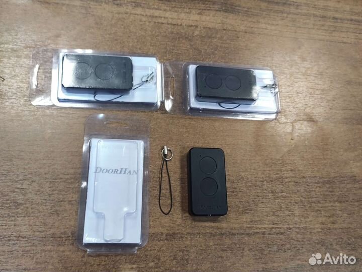 Пульт для ворот/шлагбаумов doorhan