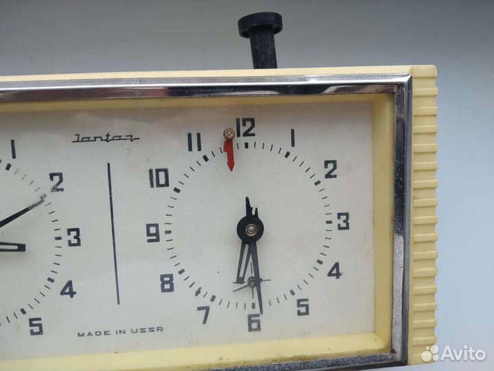 Шахматные часы Янтарь