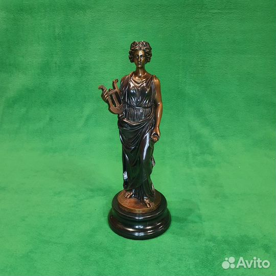Скульптура бронзовая Богиня искусства Муза