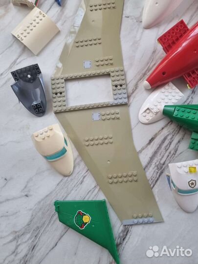 Детали для поезда и самолета Lego оригинал