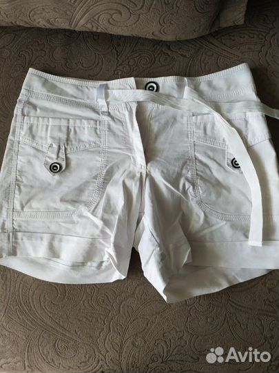 Шорты белые