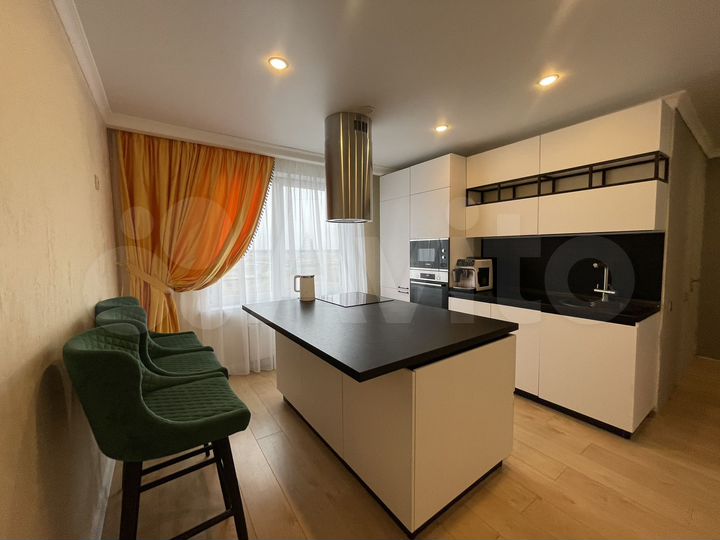 2-к. квартира, 63 м², 10/15 эт.