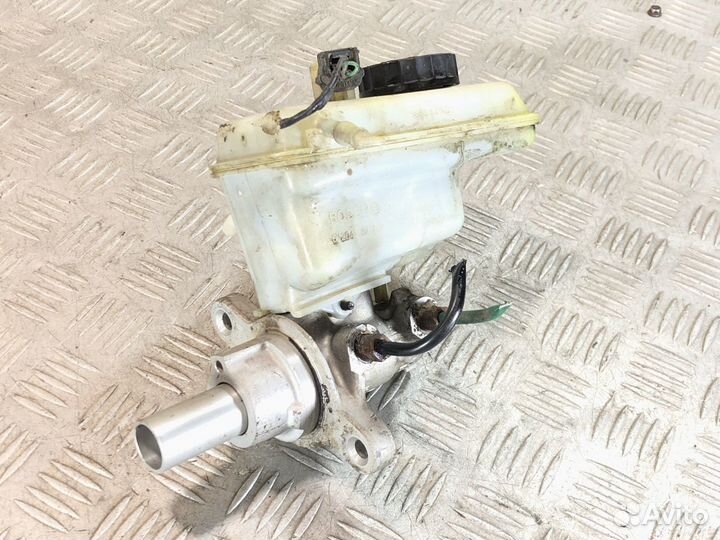 Цилиндр тормозов главный Renault Laguna 2008-2015