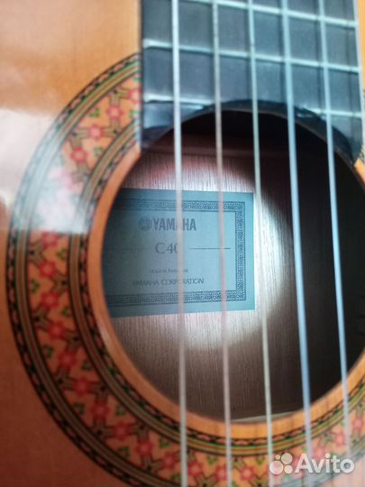Классическая гитара yamaha c40