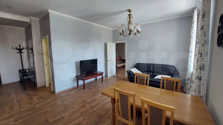 2-к. квартира, 55 м², 2/4 эт.