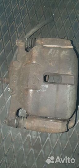 Продается суппорт правый передний ниссан кашкай