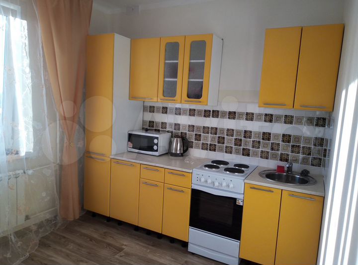 1-к. квартира, 42 м², 10/17 эт.