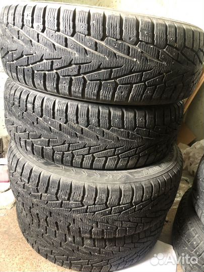 Nokian Tyres Hakkapeliitta 7 SUV 235/65 R17 107