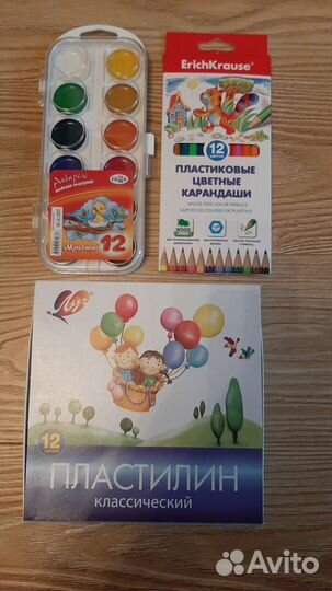 Стол и стул детский. Новый комплект