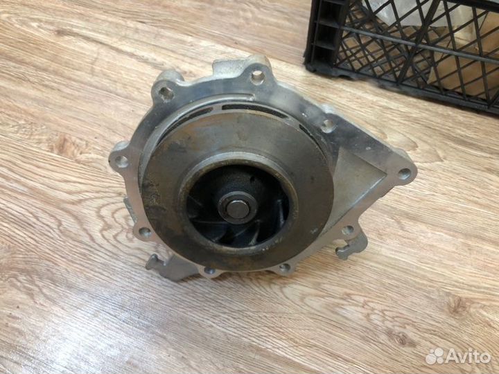 Насос водяной