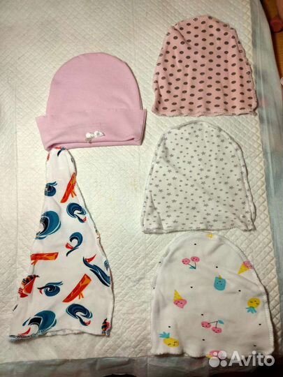 Шапочки и чепчики на новорожденного