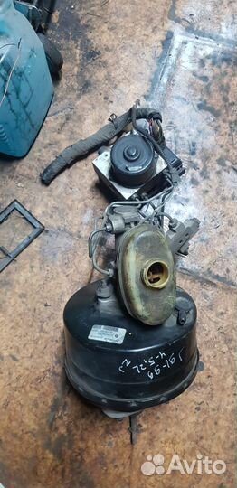 Главный тормозной цилиндр jeep grand cherokee ZJ