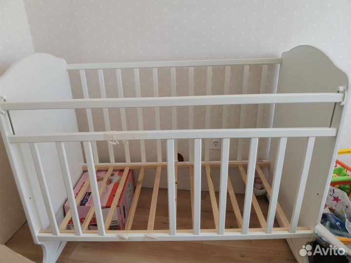 Детская кроватка