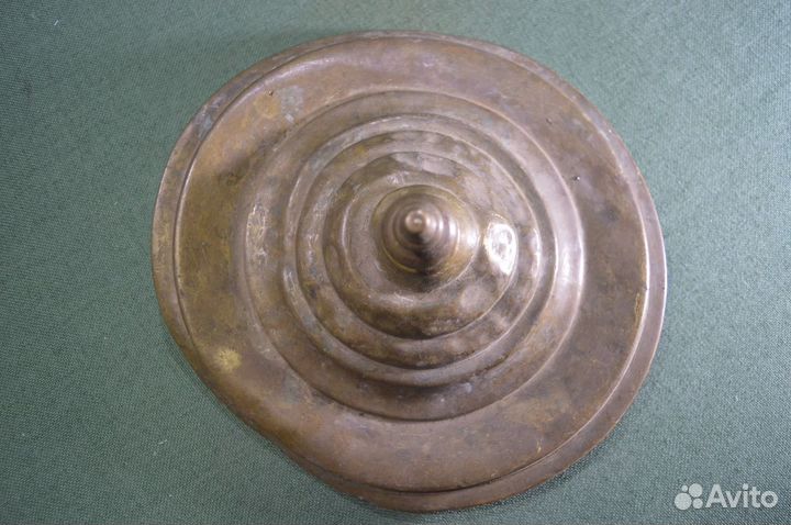 Крышка старинная с навершием от кастрюли умывальни