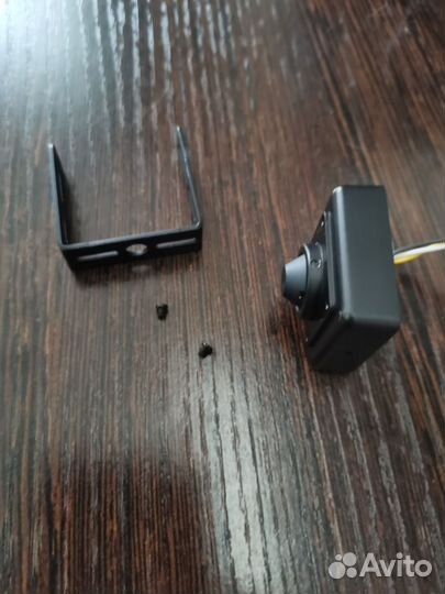 Корпусная ч/б видеокамера (+звук) KPC-S400P4