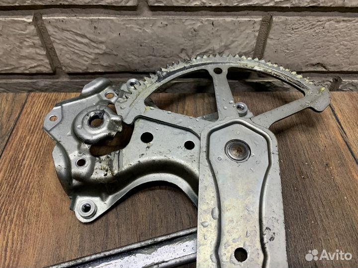 Toyota camry V50 Стеклоподъемник электр. передний