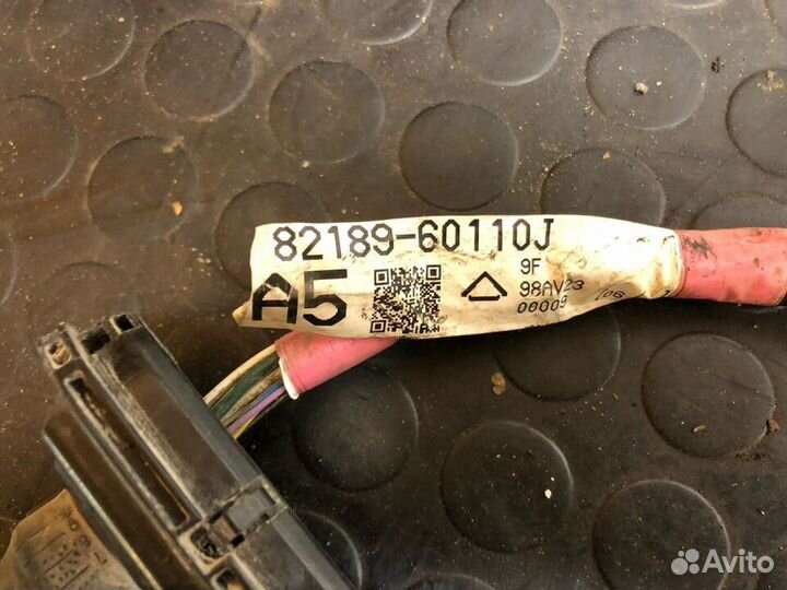 Проводка борта багажника Lexus LX 570