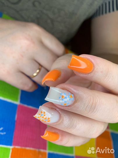 Мастер по маникюру