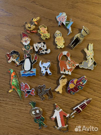 Детские значки и брошки СССР