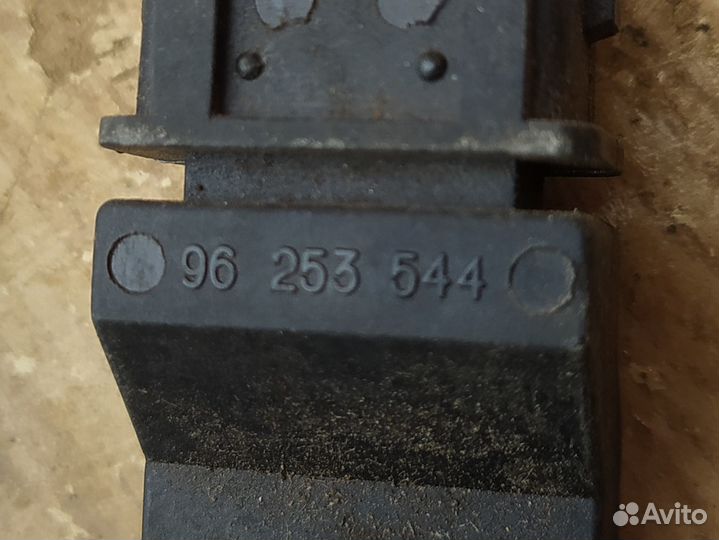 Chevrolet Cruze датчик положения распредвала