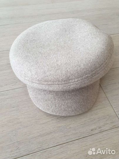 Кепка женская из шерсти