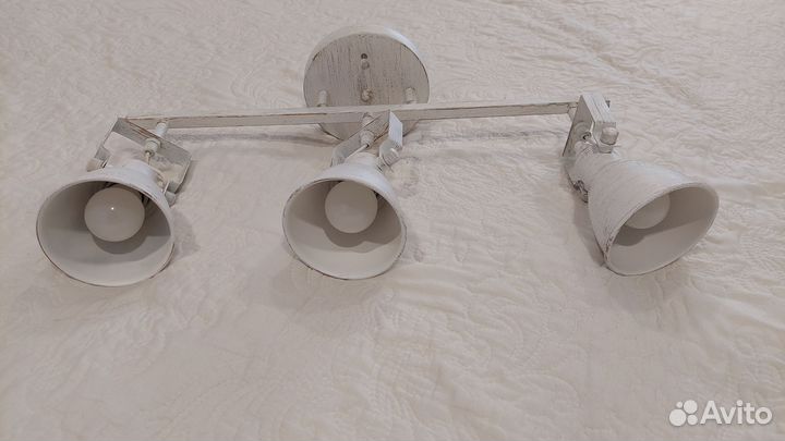 Светильник потолочный