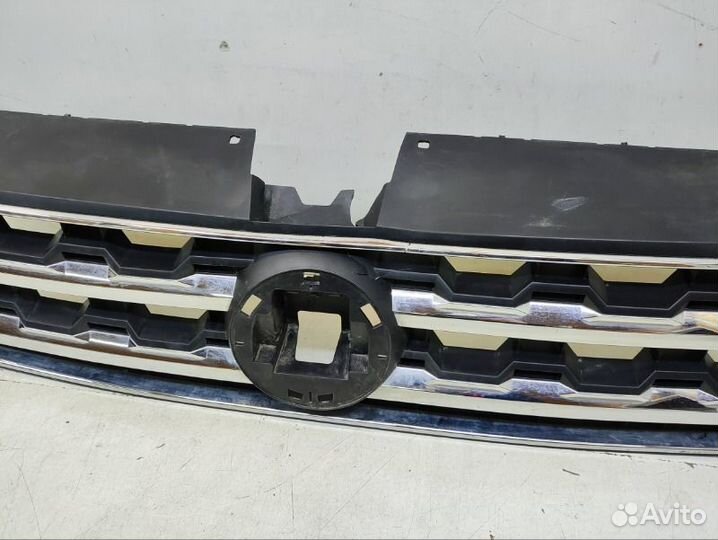 Решетка радиатора Volkswagen Teramont 1 2017