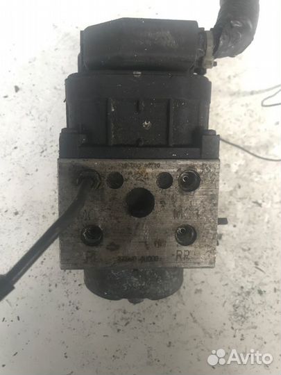 Блок abs передний Nissan Tino HV10 SR20DE