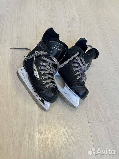 Коньки хоккейные ссм