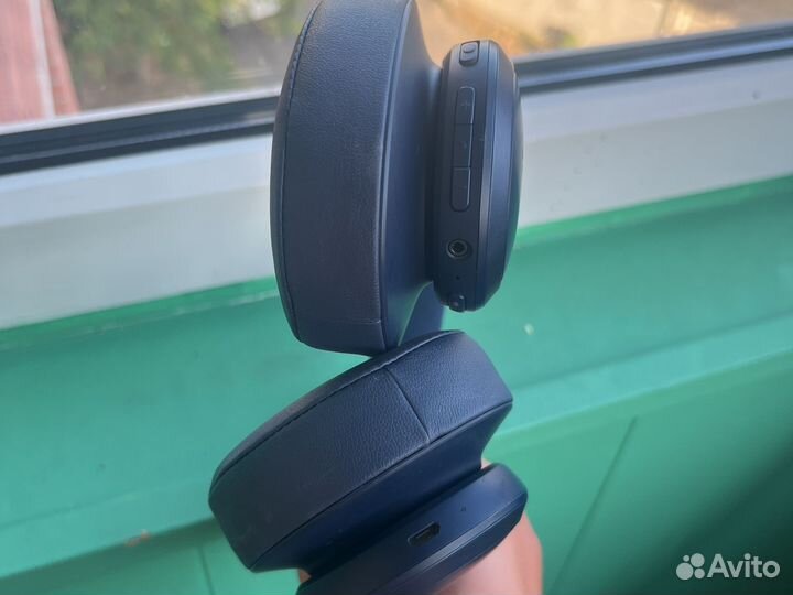 Беспроводные наушники jbl live500BT