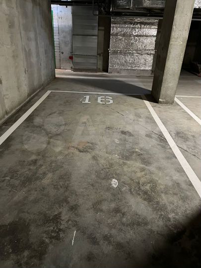 Машиноместо, 13 м²