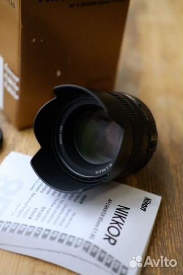 Объектив Nikon 85mm f/1.8G AF-S Nikkor