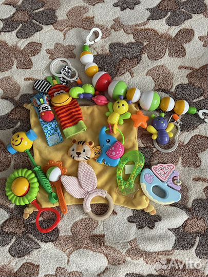 Детские игрушки погремушки пакетом